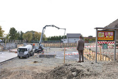 Die Arbeiten am neuen Reha-Zentrum in Westrumänien schreiten in einem zufriedenstellenden Baurhythmus voran, betont der Temescher Kreisratsvorsitzende Alfred Simonis. Foto: Facebook Alfred Simonis