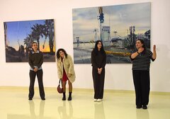 Die Ansprachen zur Ausstellungseröffnung machten vier Damen unter sich aus: Raluca Teodorescu als interimistische Intendantin des Brukenthalmuseums, Malerin Teona Toderel (Jahrgang 1992), Alexandra Goșnescu und Alexandra Runcan (v.l.n.r.). Foto: Klaus Philippi