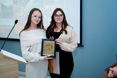 Jenifer Patricia Popovits und Gerlinde Maria Zaha