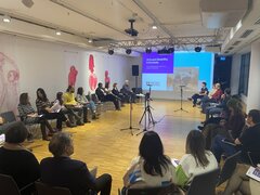 Studienteilnehmer und Verantwortliche bei der Präsentation im Goethe-Institut | Foto: Valentin Brendler