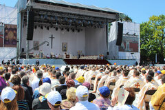 Erinnerungen an den Besuch von Papst Franziskus in Blasendorf am 2. Juni 2019