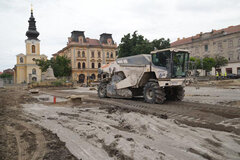 Umfassende Sanierungsarbeiten finden derzeit auf dem Trajansplatz in Temeswar statt.
Foto: Bürgermeisteramt Temeswar